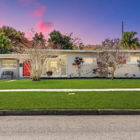 Orlando Airport Vacation Home Pet Friendly